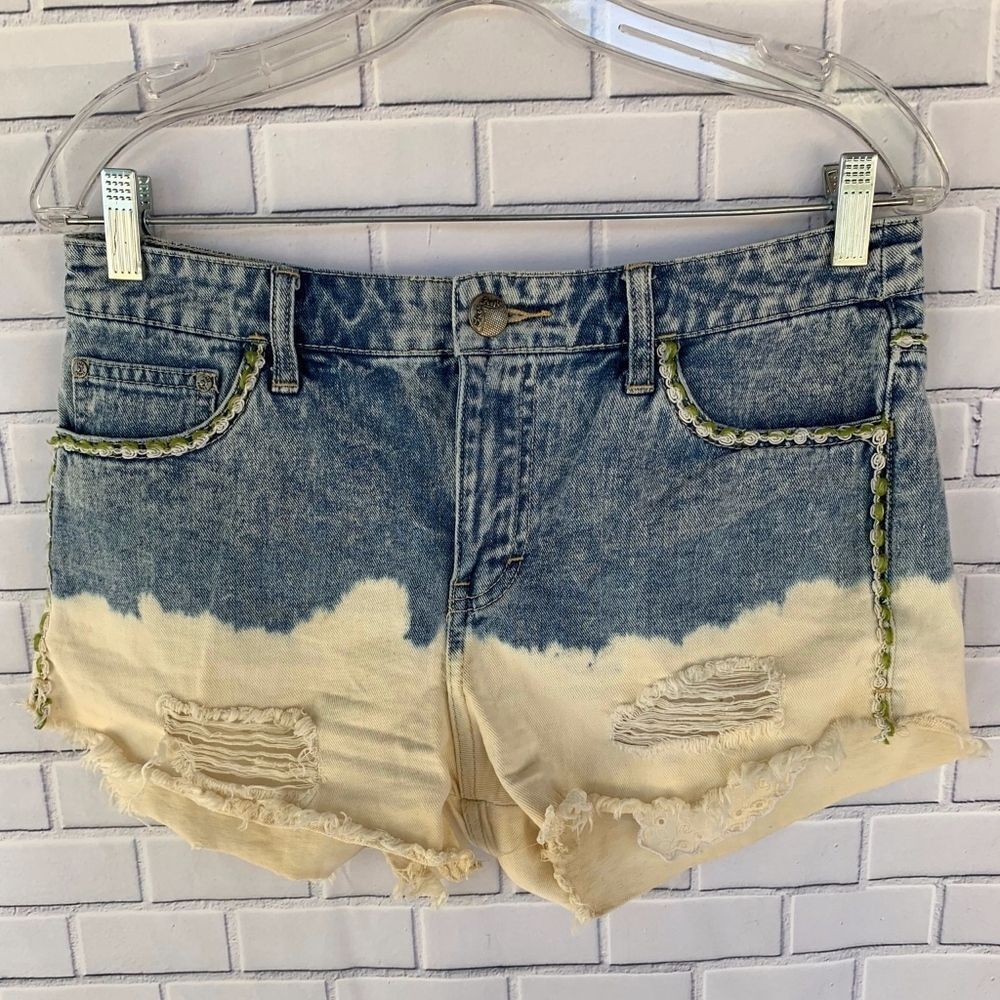 Free People Lowtide Bleach Dip Cutoffs Siz